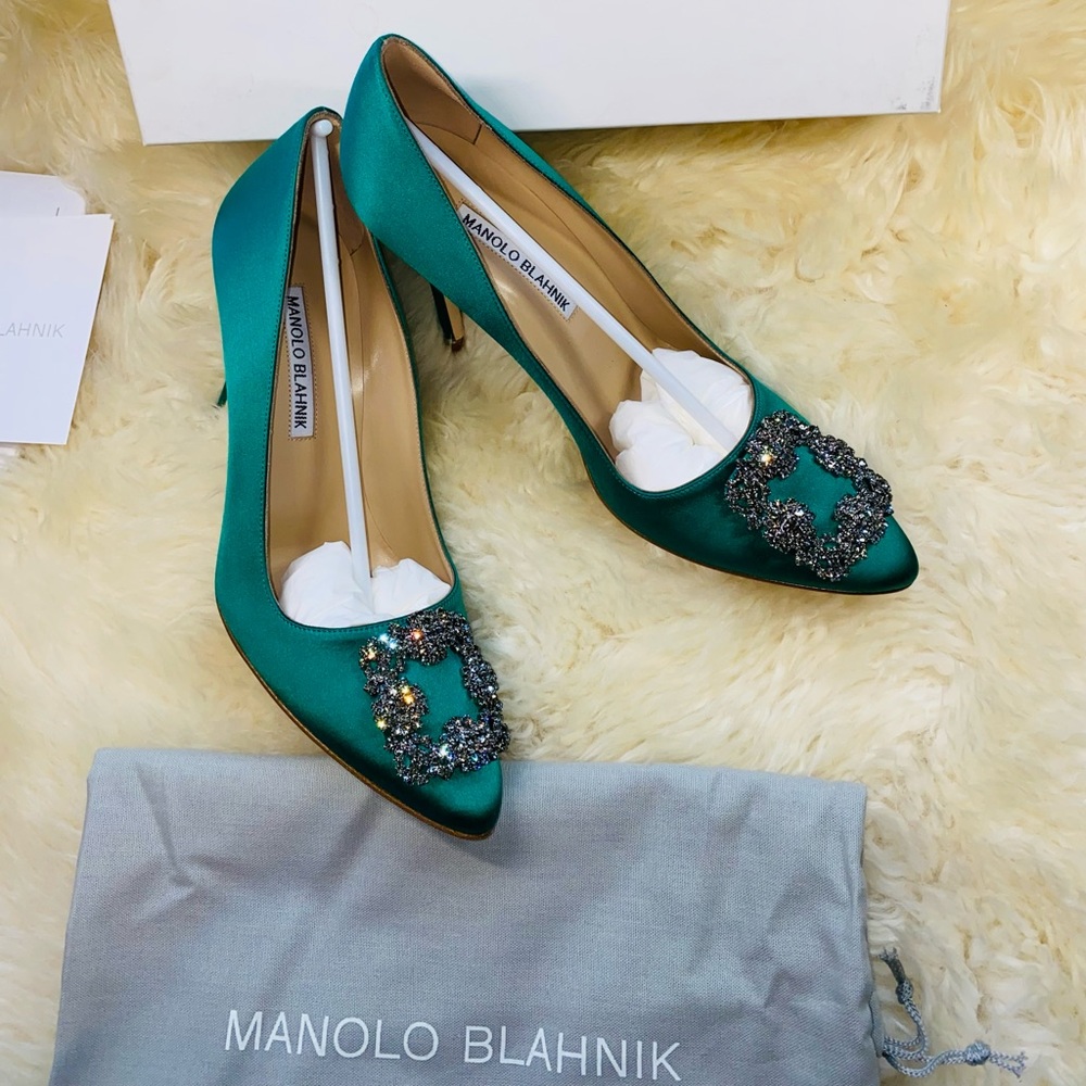 New authentic Manolo Blahnik hangisi heels 105mm